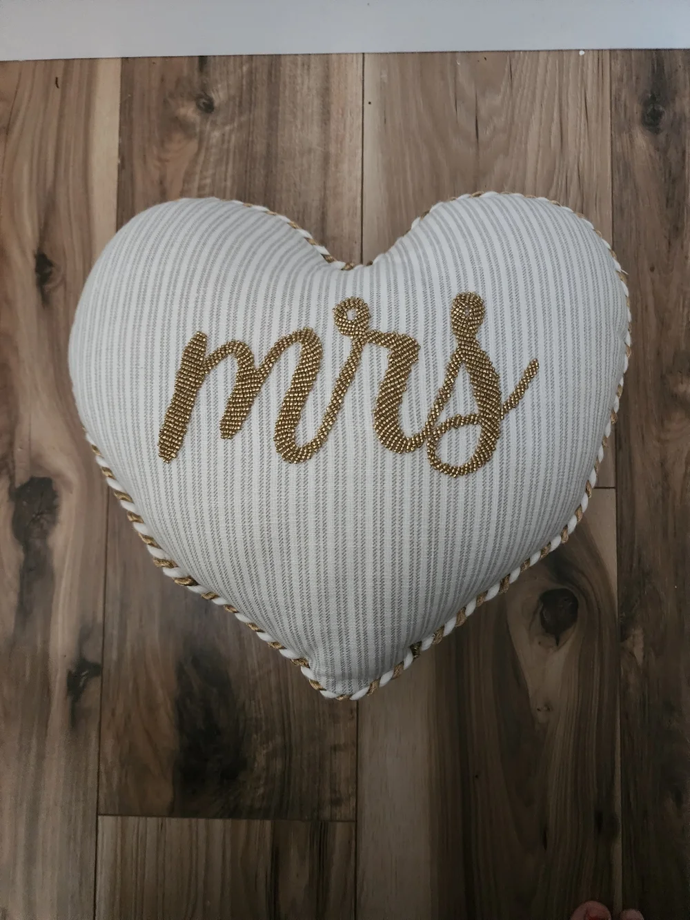Mrs Heart Decorative Pillow - White and Gold